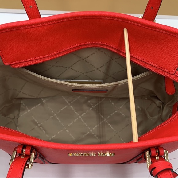 Michael Kors Jet Set Travel Small Leather Top Zip Shoulder Tote Handbag - Picture 13 of 16